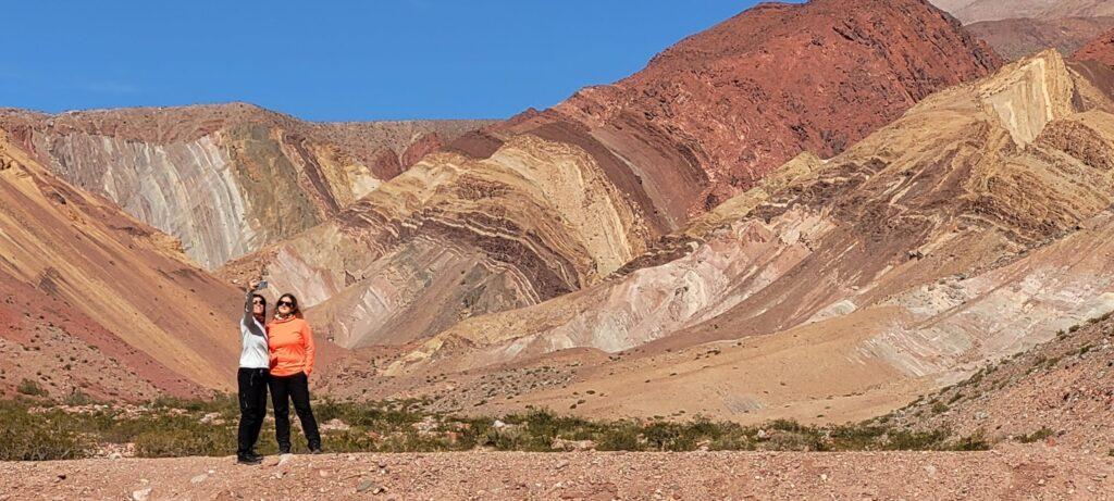 Paisaje natural impresionante en las expediciones de Tinogasta Aventura